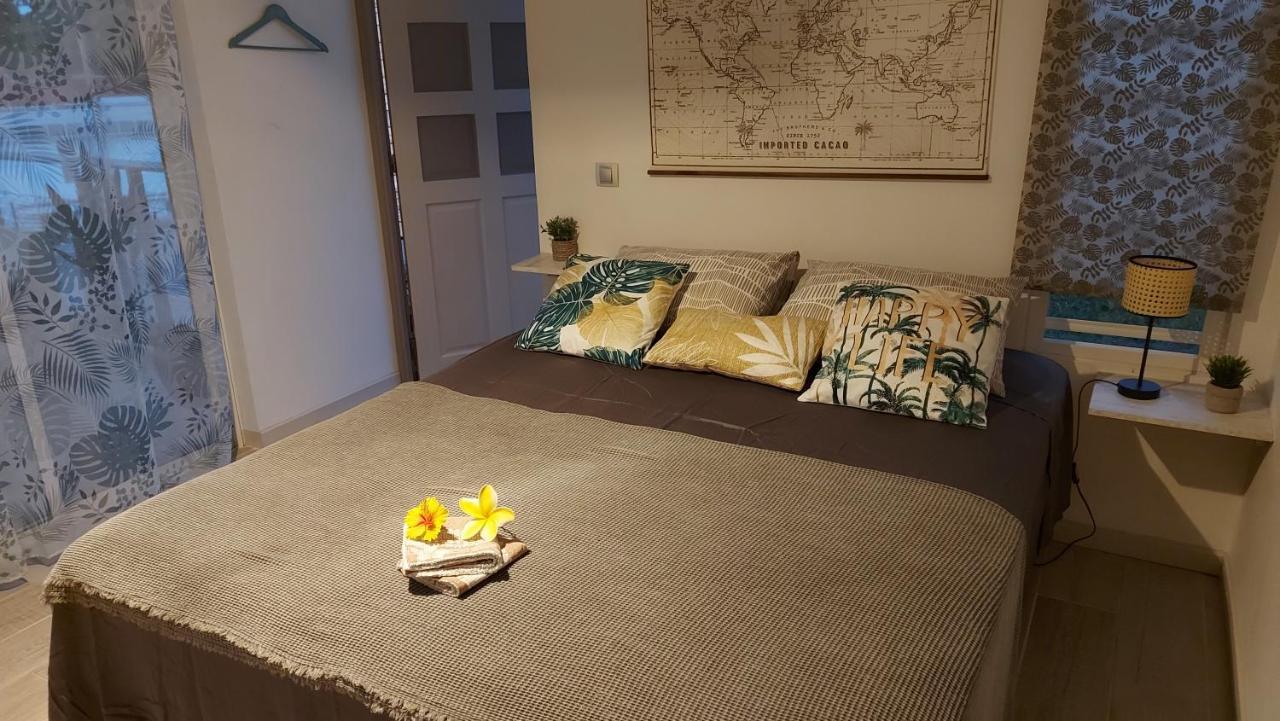 Studio Vaimiti Pour 2 Personnes Vue Mer Et Moorea Faaa Exteriör bild